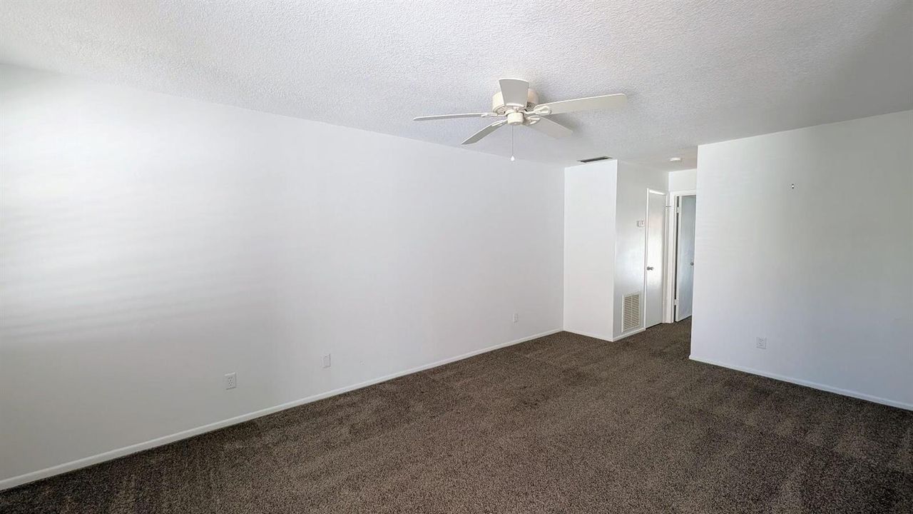 1225joeliving