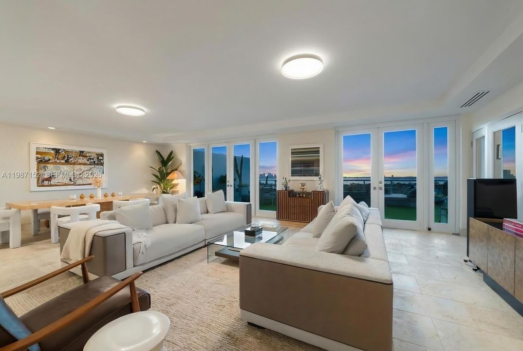 For Sale: $2,795,000 (2 beds, 2 baths, 2100 Square Feet)