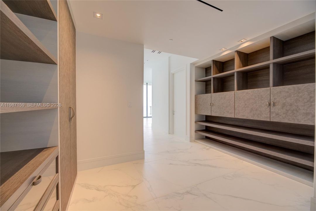 En Venta: $12,900,000 (3 camas, 3 baños, 6524 Pies cuadrados)