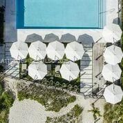 En Venta: $12,900,000 (3 camas, 3 baños, 6524 Pies cuadrados)