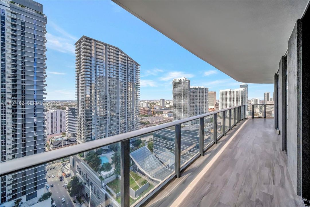 For Sale: $1,195,000 (3 beds, 3 baths, 1450 Square Feet)