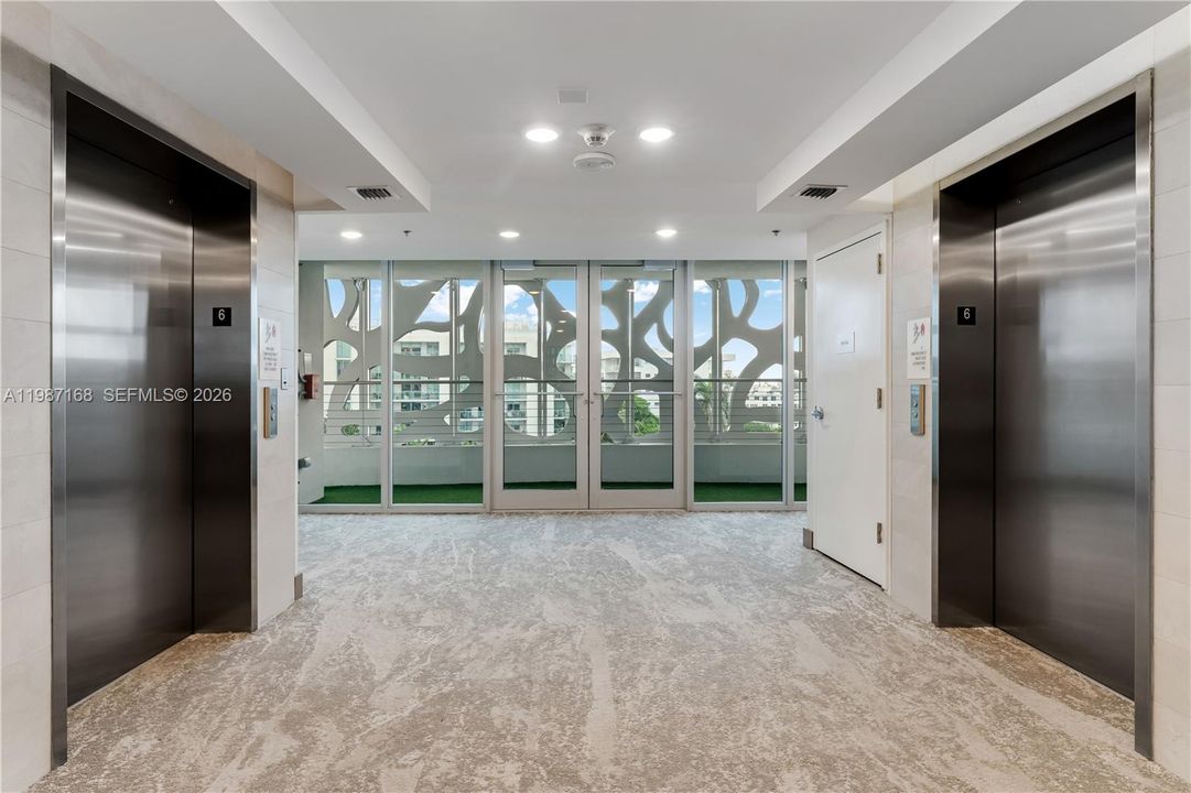 На продажу: $999,999 (3 спален, 2 ванн, 1305 Квадратных фут)