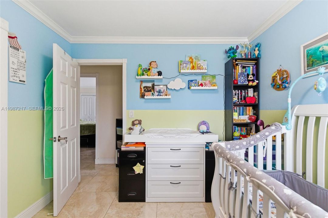 Vendido Recientemente: $425,000 (3 camas, 2 baños, 1340 Pies cuadrados)