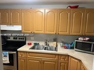 На продажу: $185,000 (1 спален, 1 ванн, 900 Квадратных фут)