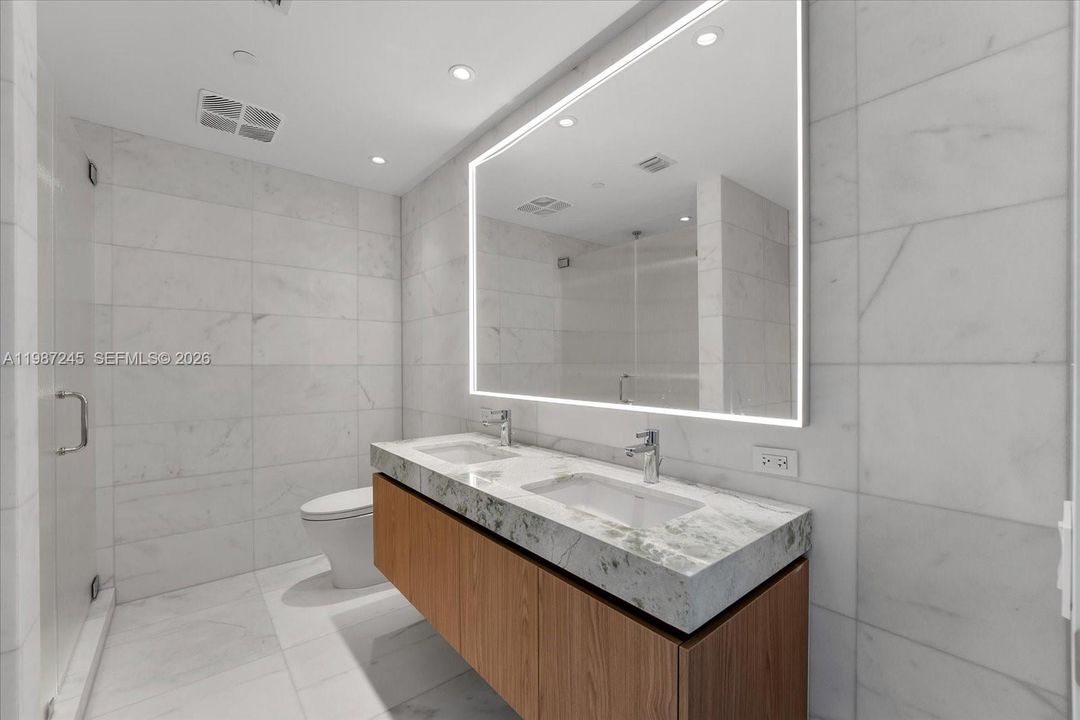Bath for Primary Bedroom