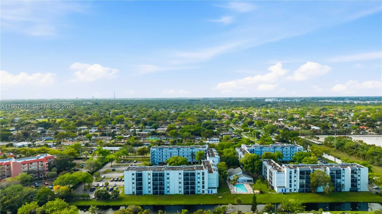 En Venta: $139,900 (1 camas, 1 baños, 925 Pies cuadrados)
