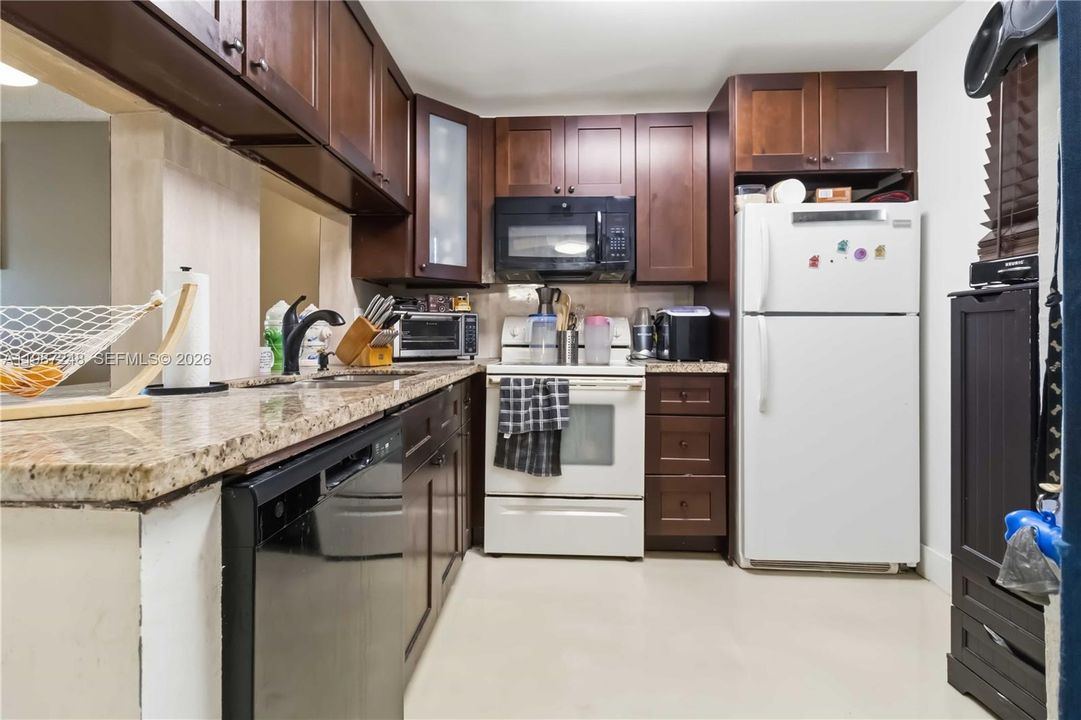 En Venta: $139,900 (1 camas, 1 baños, 925 Pies cuadrados)