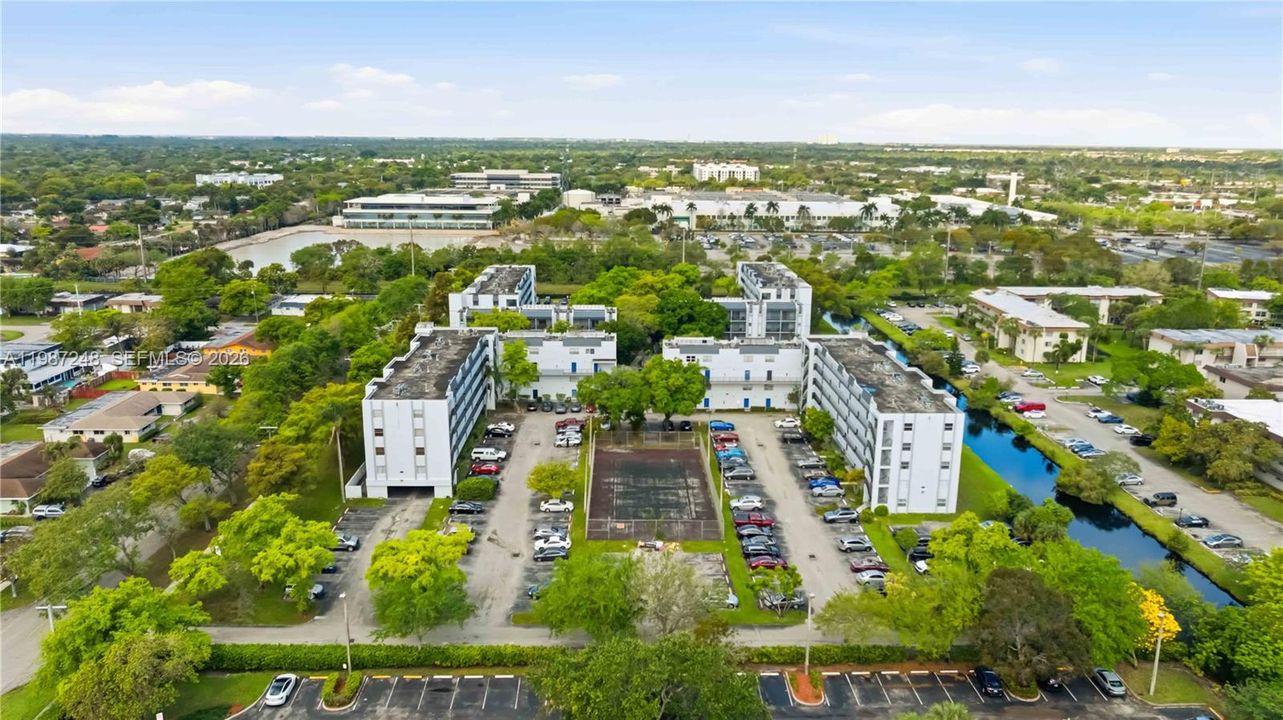 En Venta: $139,900 (1 camas, 1 baños, 925 Pies cuadrados)