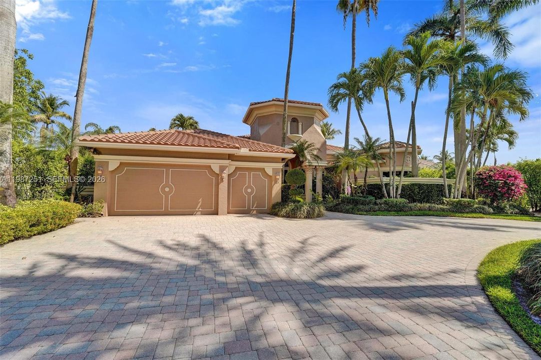 For Sale: $2,350,000 (4 beds, 4 baths, 3774 Square Feet)