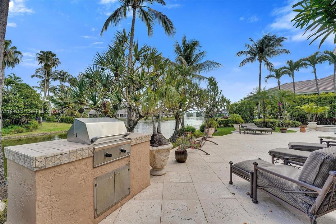 For Sale: $2,350,000 (4 beds, 4 baths, 3774 Square Feet)