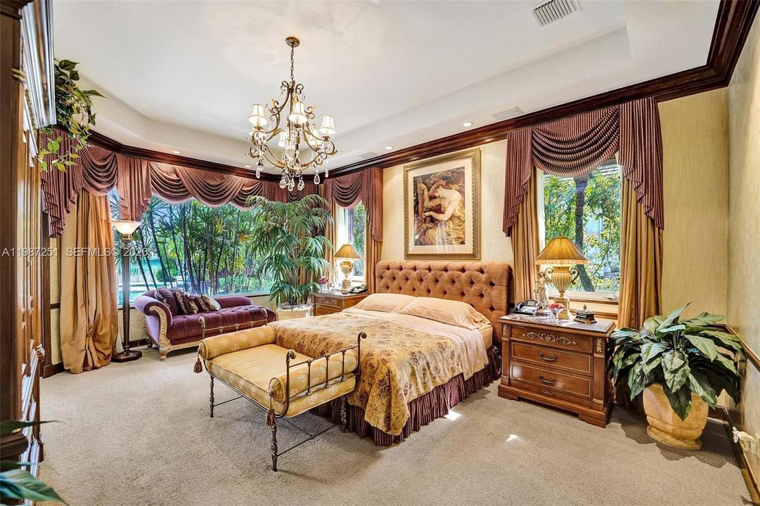 For Sale: $2,350,000 (4 beds, 4 baths, 3774 Square Feet)
