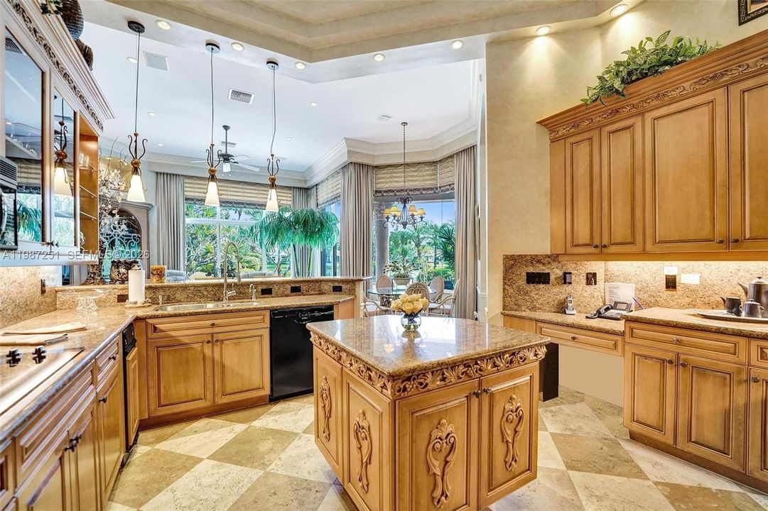 For Sale: $2,350,000 (4 beds, 4 baths, 3774 Square Feet)