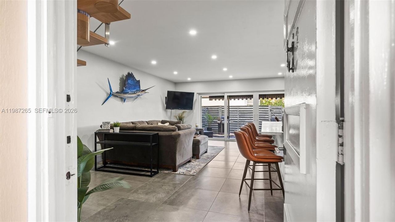 En Venta: $499,000 (2 camas, 1 baños, 1035 Pies cuadrados)