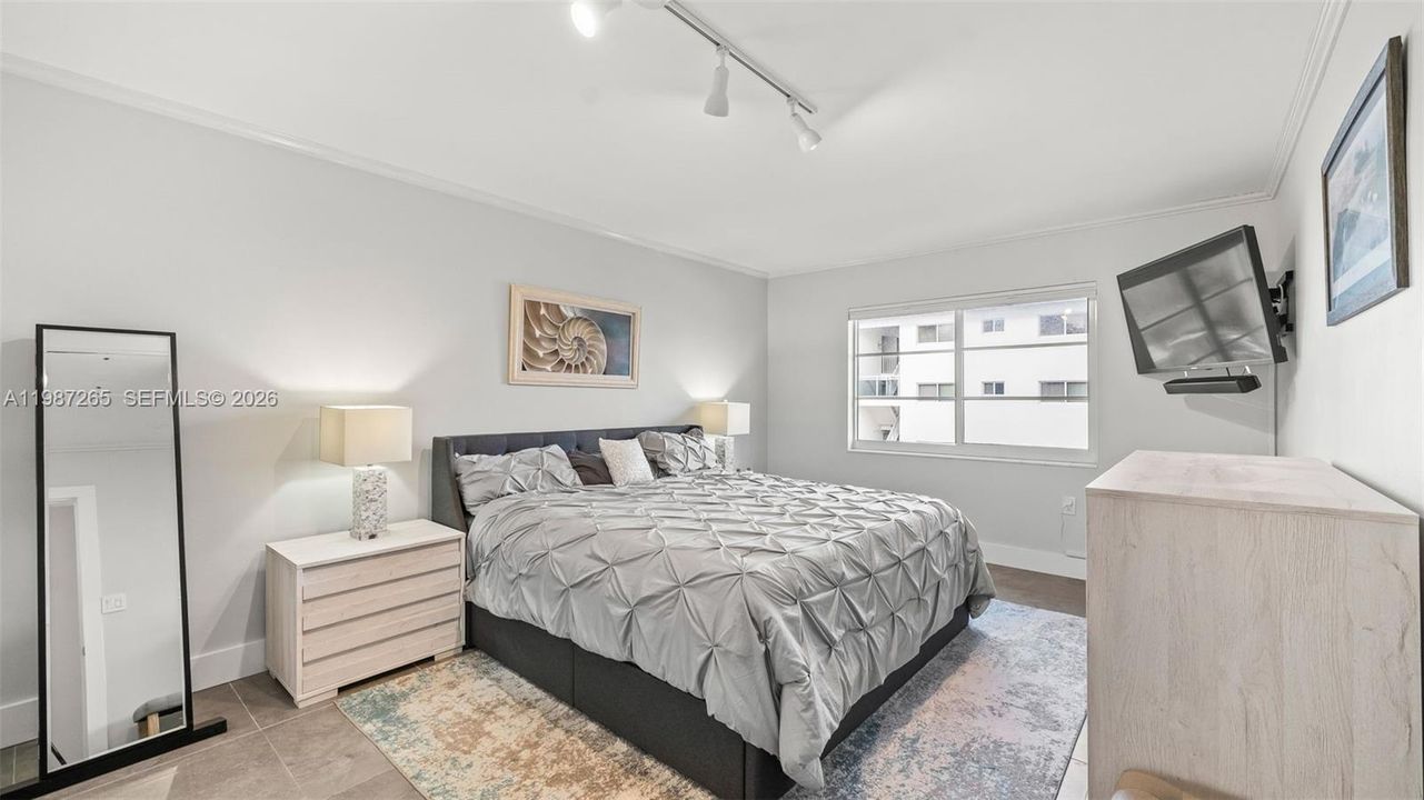 En Venta: $499,000 (2 camas, 1 baños, 1035 Pies cuadrados)