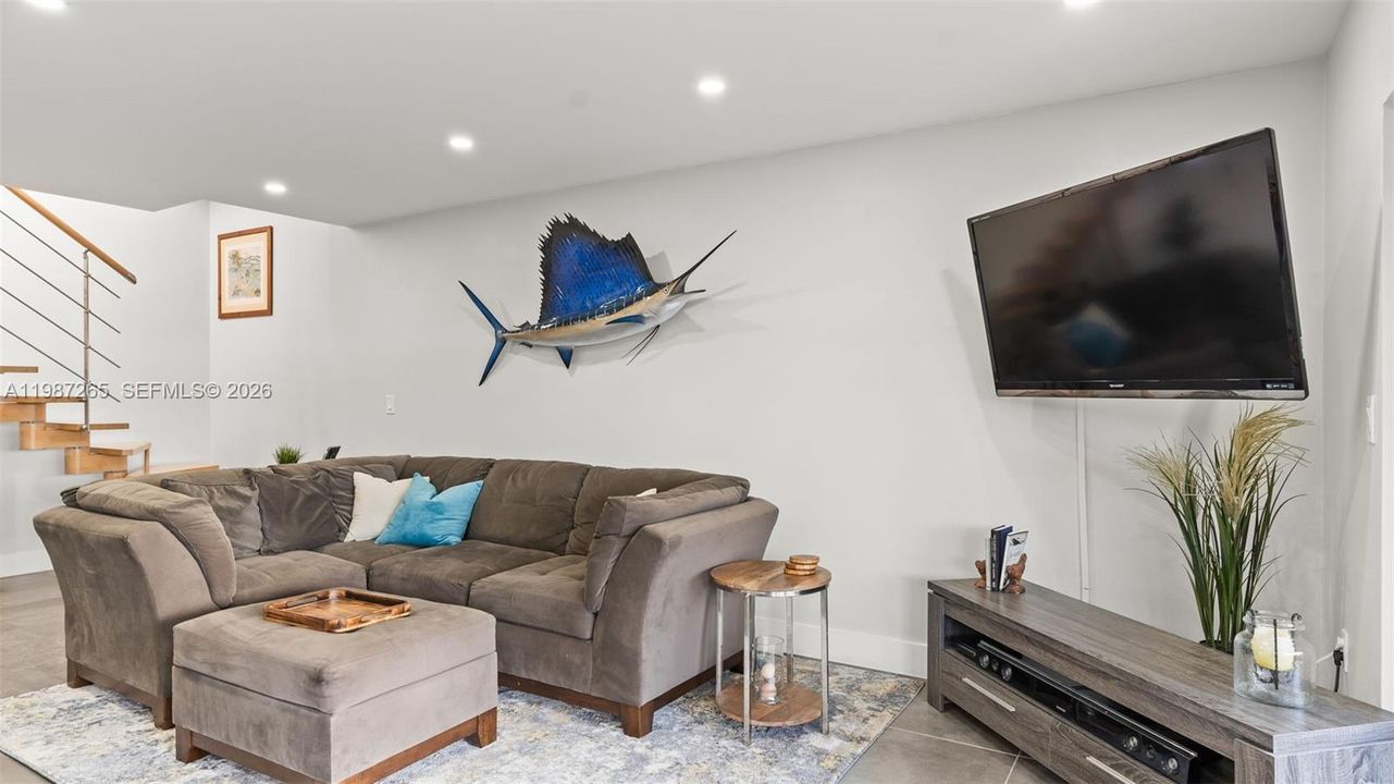 En Venta: $499,000 (2 camas, 1 baños, 1035 Pies cuadrados)