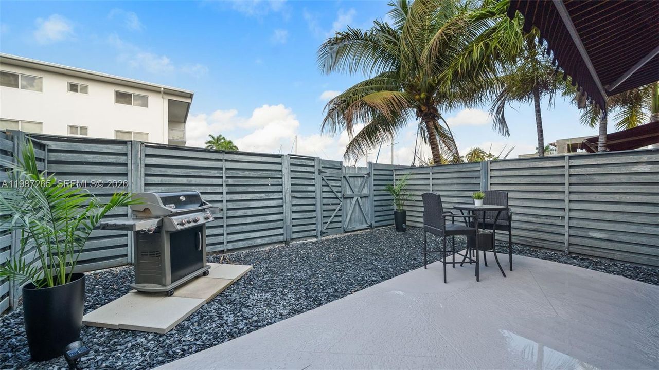 En Venta: $499,000 (2 camas, 1 baños, 1035 Pies cuadrados)