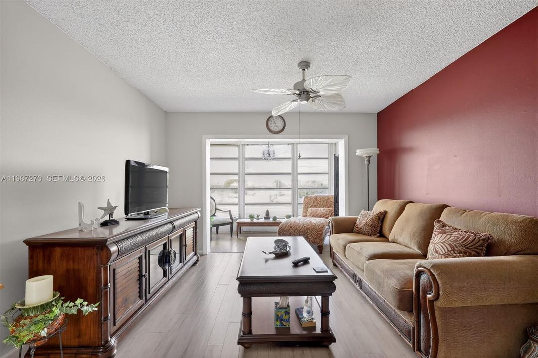 En Venta: $75,000 (1 camas, 1 baños, 640 Pies cuadrados)