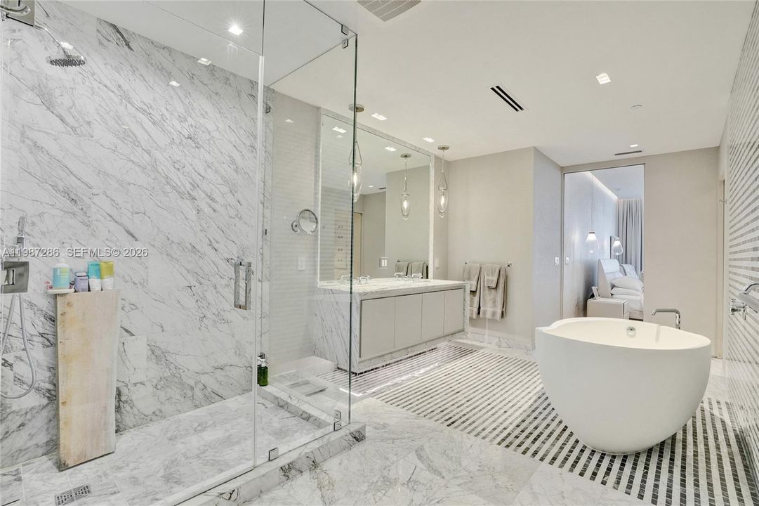 На продажу: $5,995,000 (5 спален, 5 ванн, 3966 Квадратных фут)