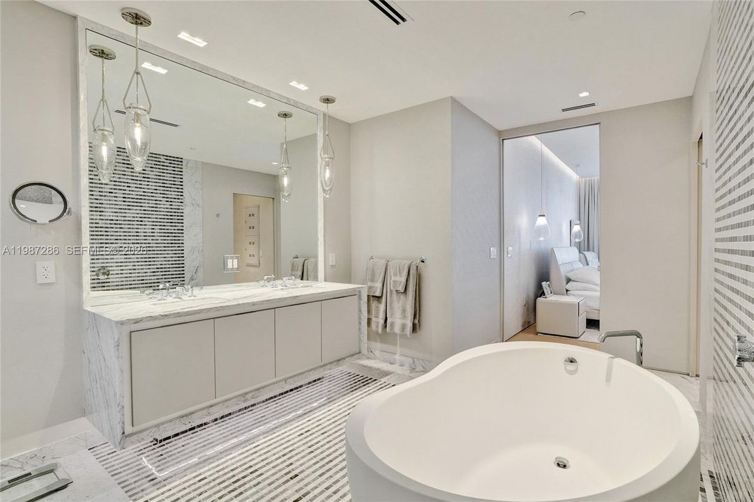 На продажу: $5,995,000 (5 спален, 5 ванн, 3966 Квадратных фут)