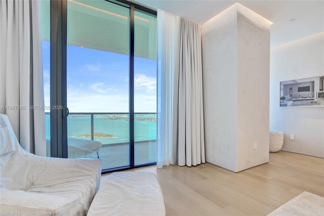 На продажу: $5,995,000 (5 спален, 5 ванн, 3966 Квадратных фут)