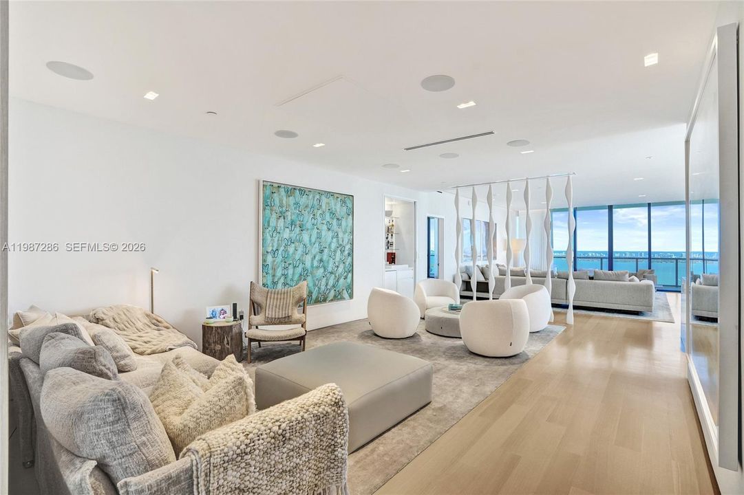 На продажу: $5,995,000 (5 спален, 5 ванн, 3966 Квадратных фут)