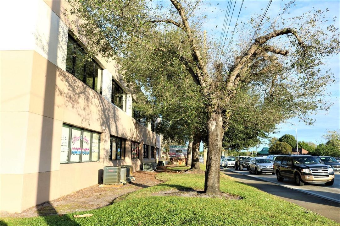 EXTERIOR BUILDING BLVD VIEW