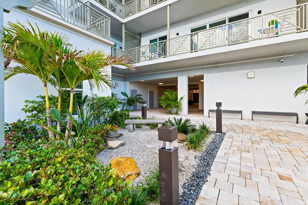 41 SW Seminole Street #307-23