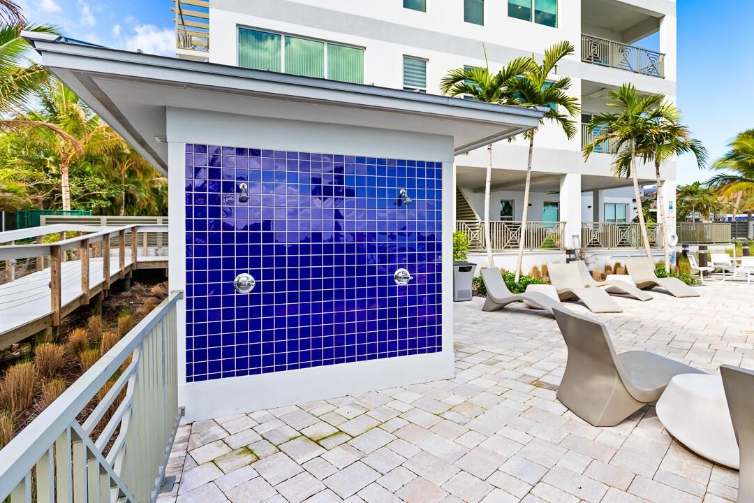 41 SW Seminole Street #307-21