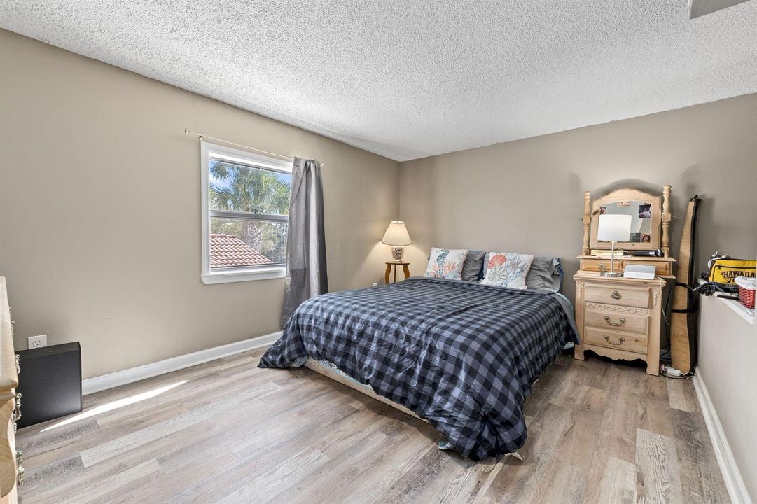 Floor Flex Room/Den