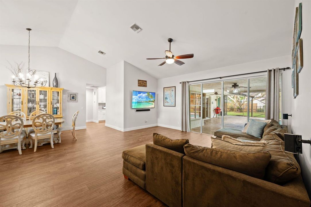 9-web-or-mls-1738-lindsey-ct