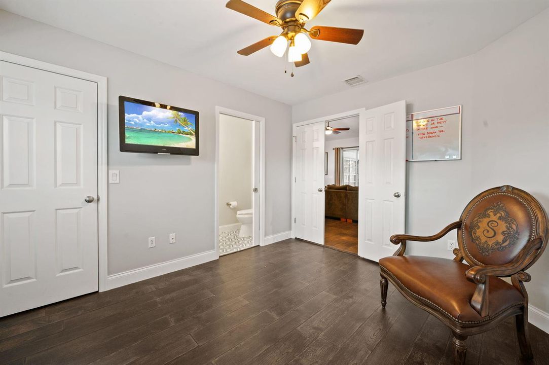28-web-or-mls-1738-lindsey-ct
