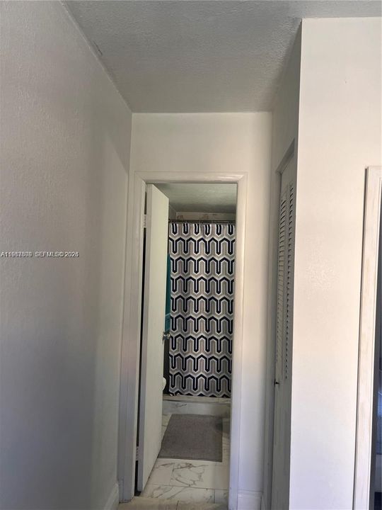 For Sale: $189,000 (1 beds, 1 baths, 504 Square Feet)