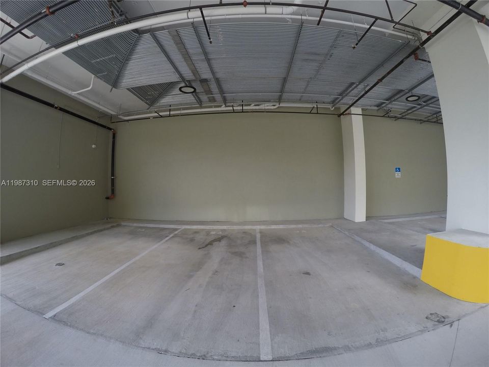 For Sale: $245,000 (1 beds, 1 baths, 408 Square Feet)