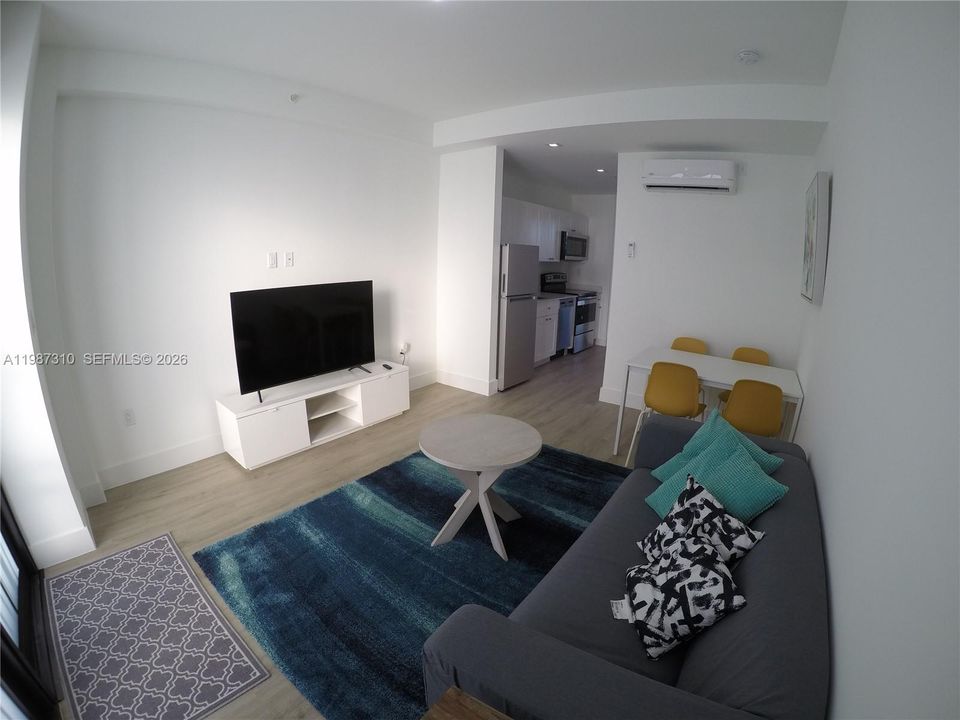 For Sale: $245,000 (1 beds, 1 baths, 408 Square Feet)