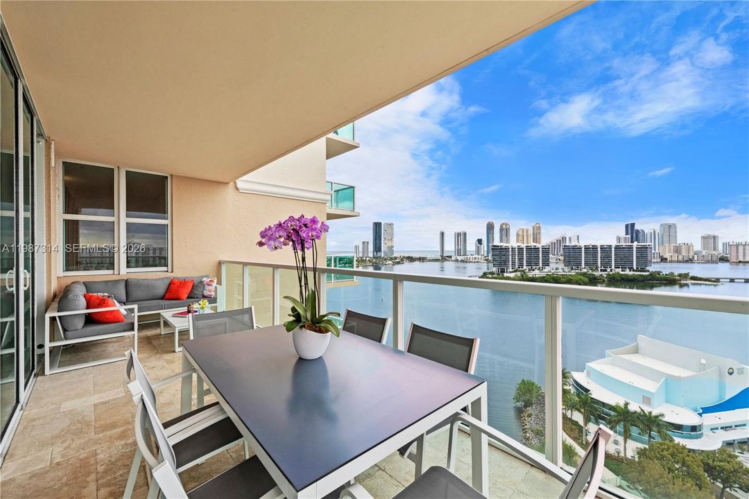 For Sale: $775,000 (3 beds, 3 baths, 1849 Square Feet)
