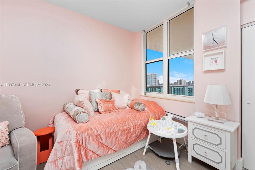 For Sale: $775,000 (3 beds, 3 baths, 1849 Square Feet)