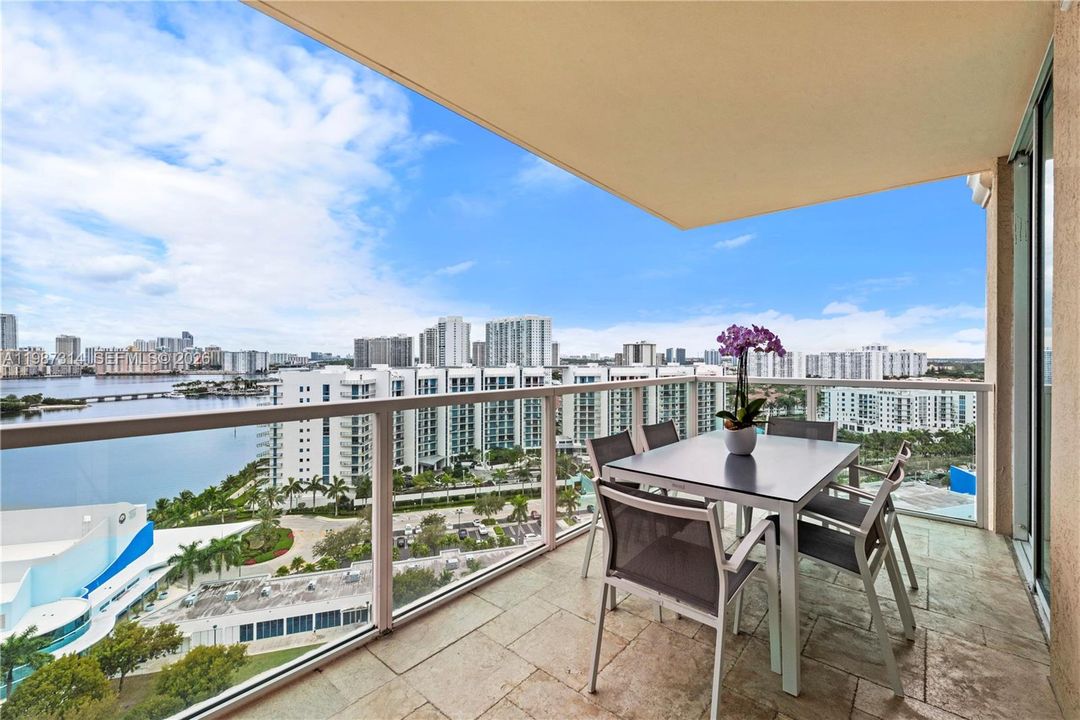 For Sale: $775,000 (3 beds, 3 baths, 1849 Square Feet)