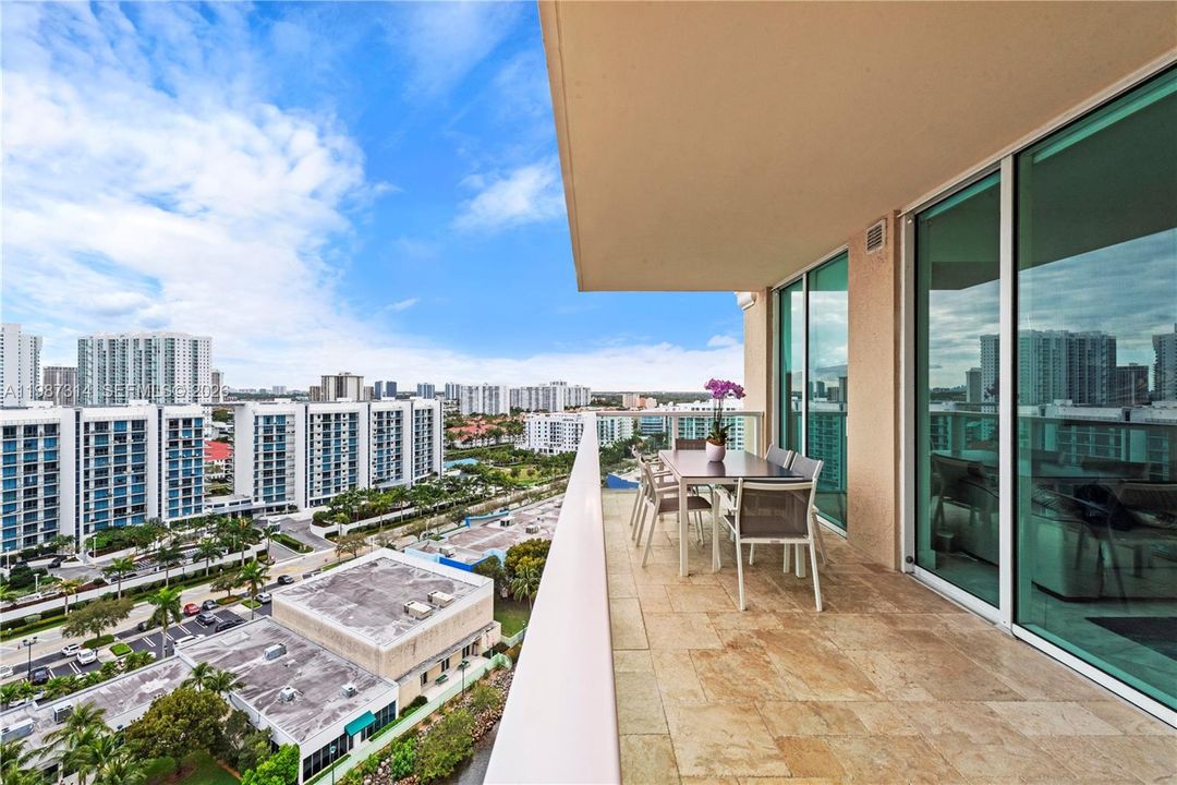 For Sale: $775,000 (3 beds, 3 baths, 1849 Square Feet)