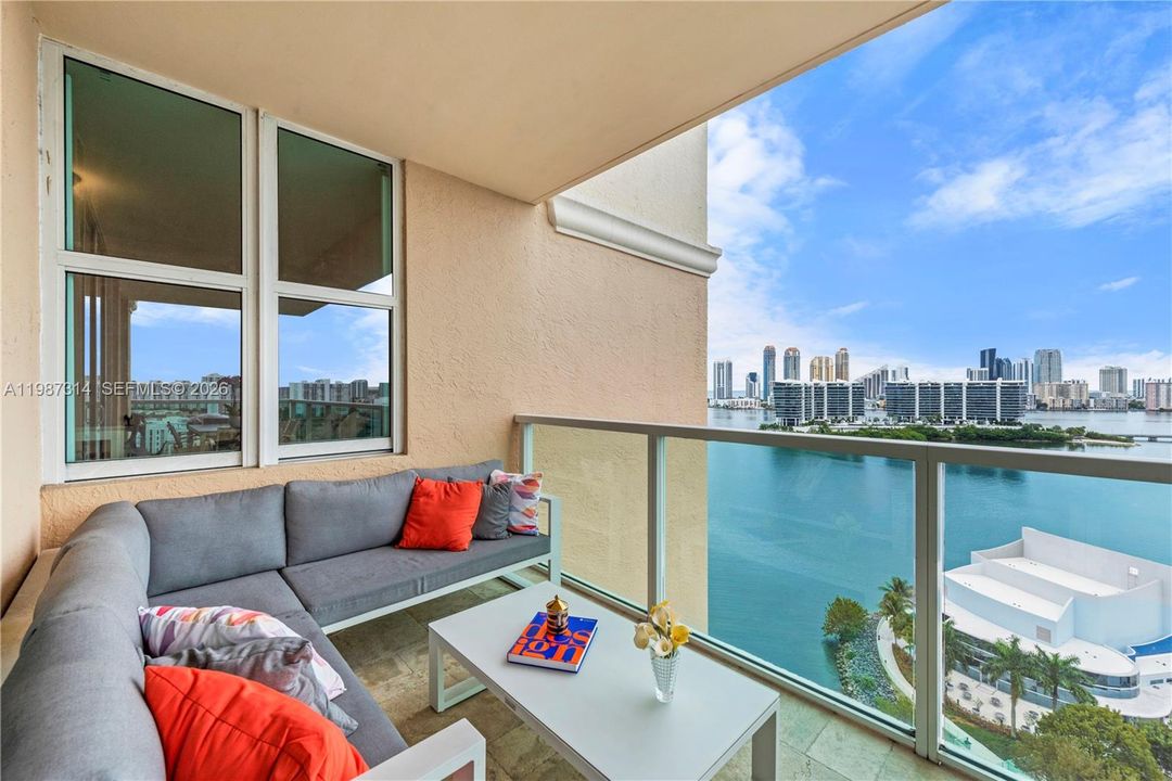 For Sale: $775,000 (3 beds, 3 baths, 1849 Square Feet)