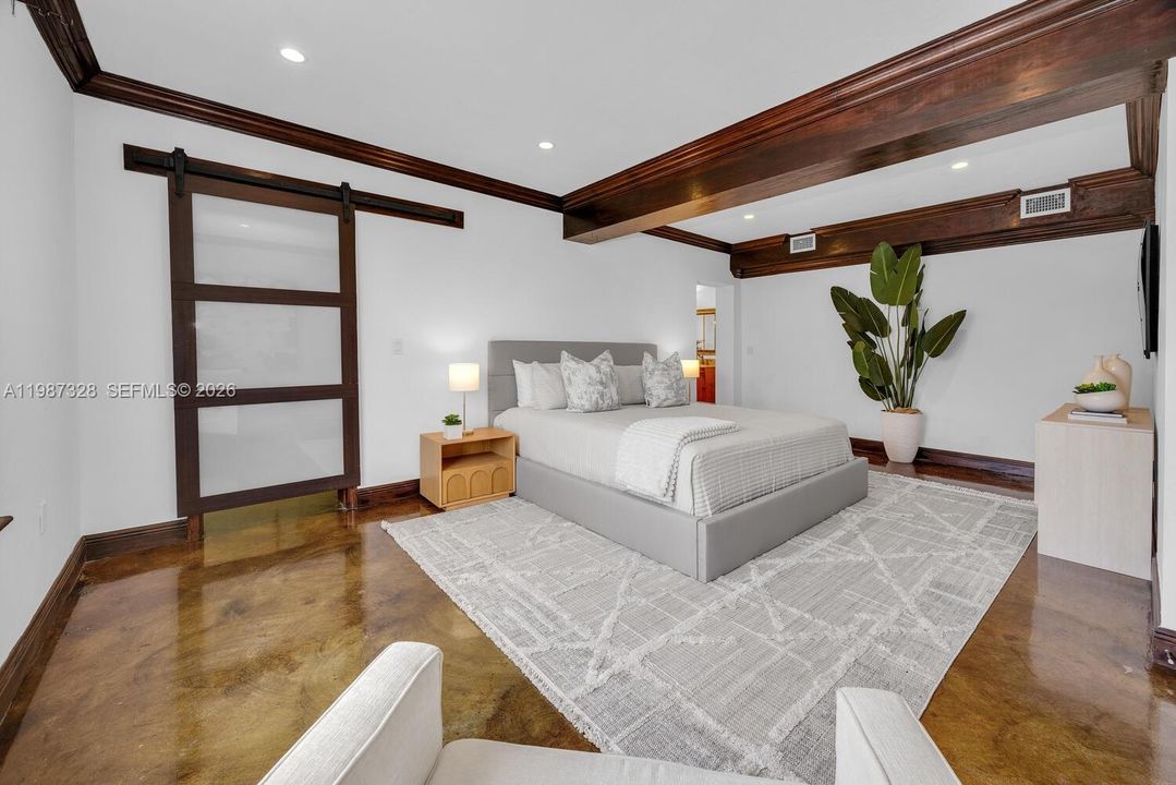 Active With Contract: $925,000 (3 beds, 3 baths, 2249 Square Feet)