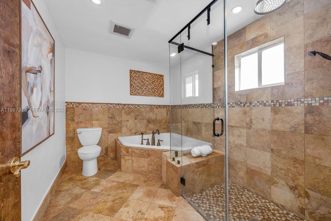 Active With Contract: $925,000 (3 beds, 3 baths, 2249 Square Feet)