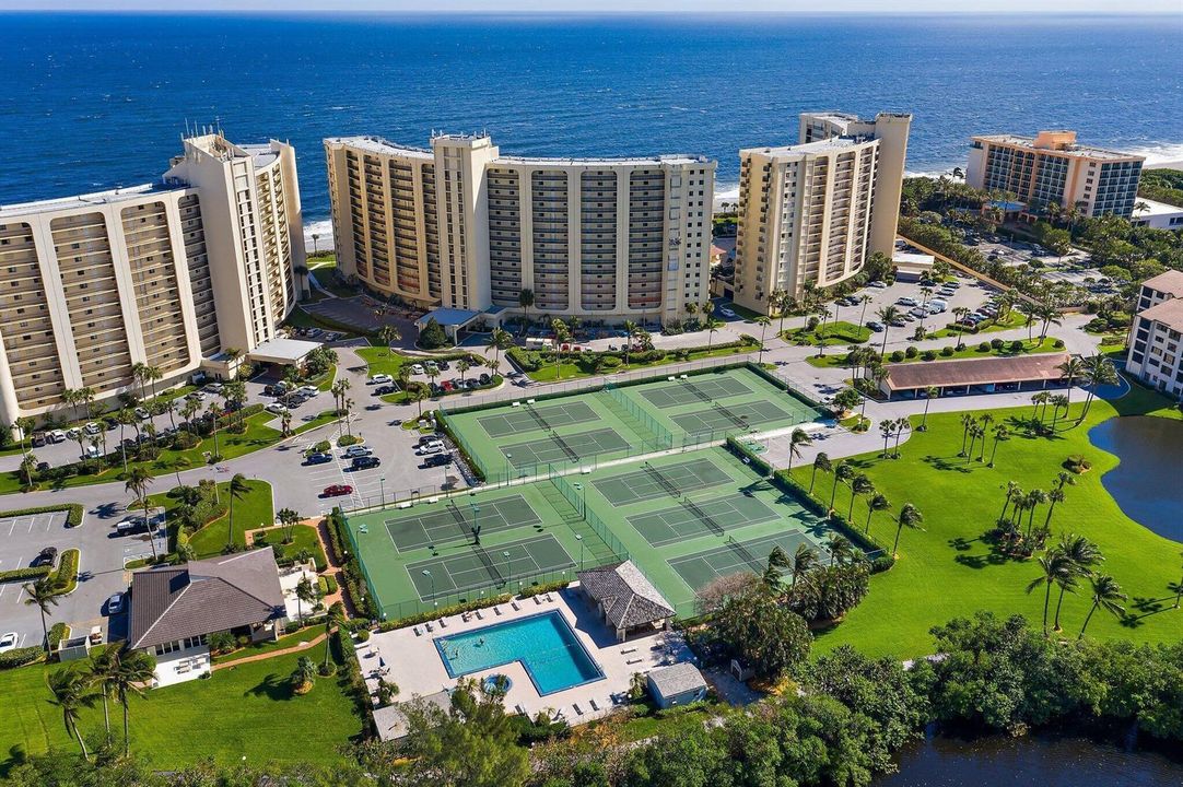 065-100OceanTrailWay609-Jupiter-FL-SMALL