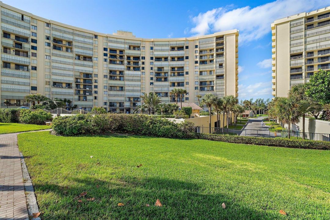 036-100OceanTrailWay609-Jupiter-FL-SMALL