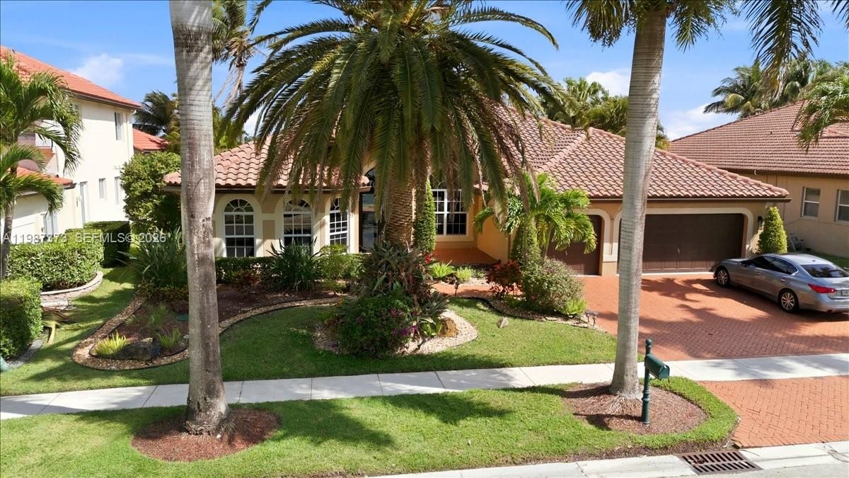 Active With Contract: $6,700 (5 beds, 3 baths, 3340 Square Feet)