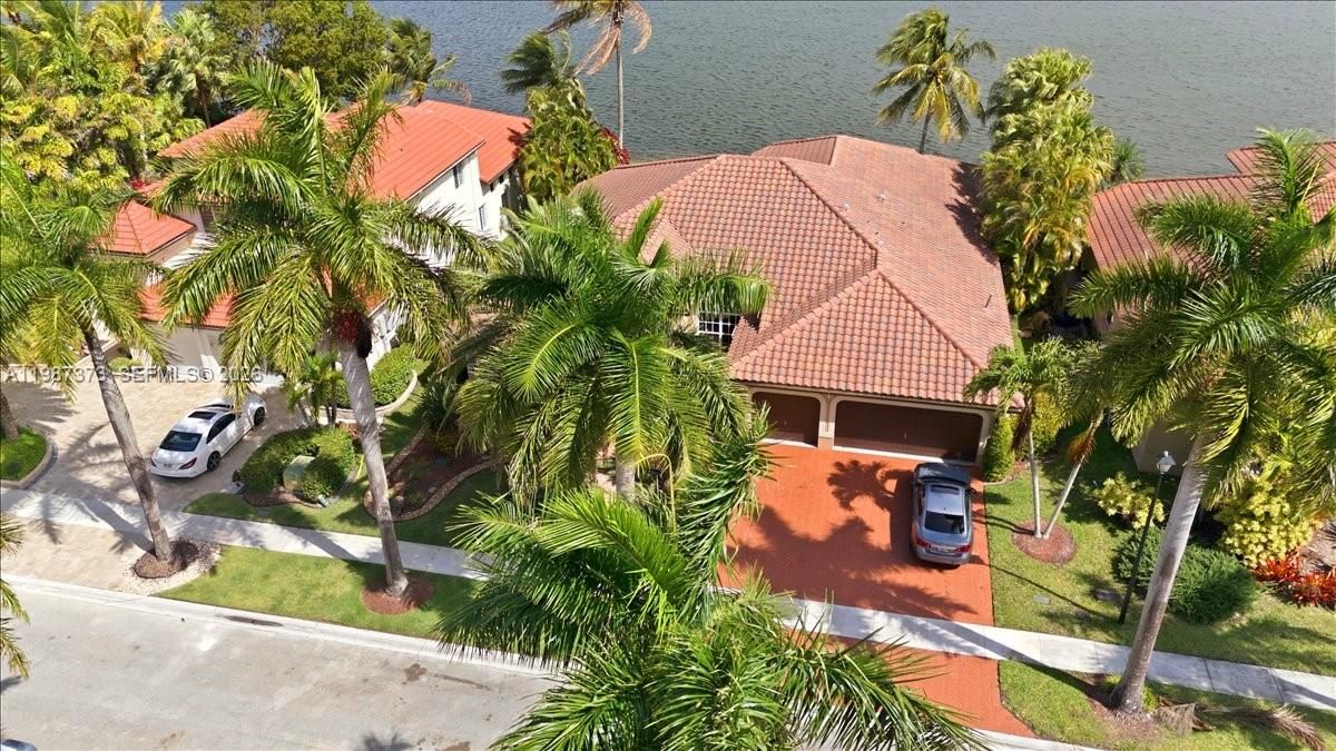 Active With Contract: $6,700 (5 beds, 3 baths, 3340 Square Feet)
