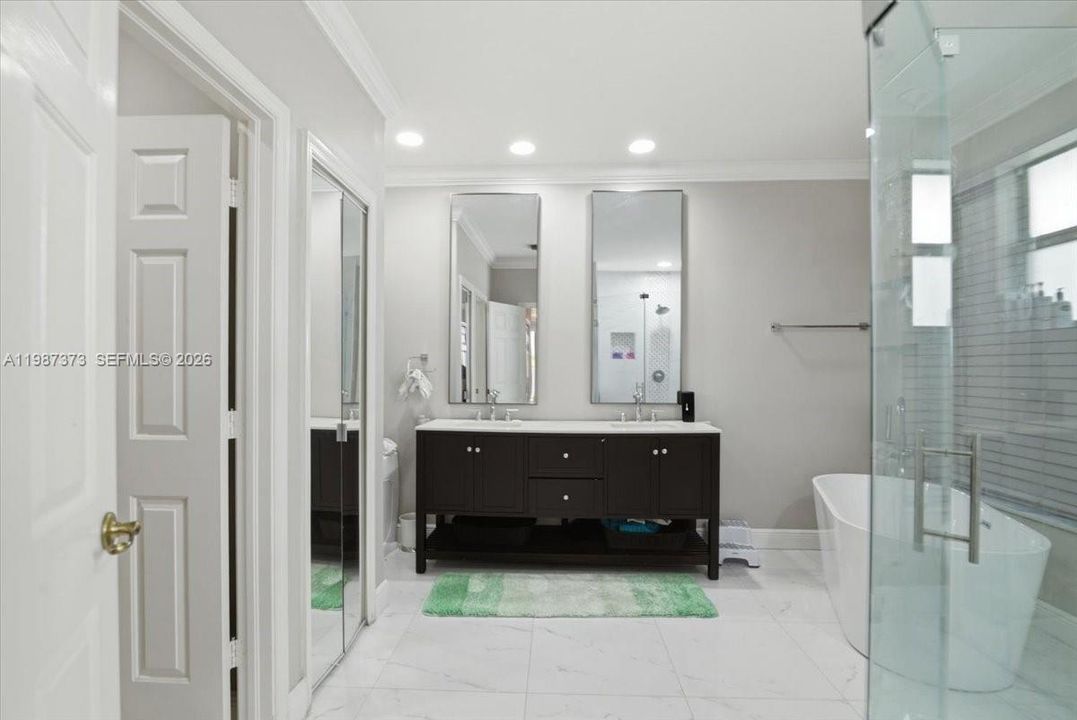 Active With Contract: $6,700 (5 beds, 3 baths, 3340 Square Feet)