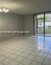 Activo con contrato: $2,000 (2 camas, 2 baños, 965 Pies cuadrados)