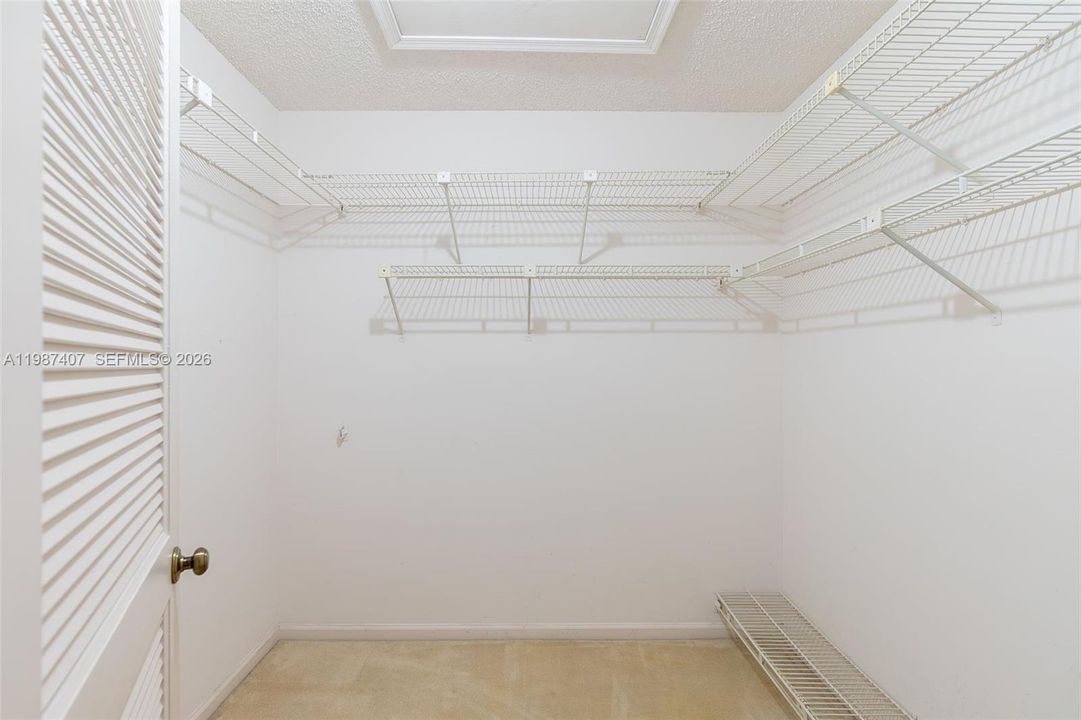 На продажу: $365,000 (2 спален, 2 ванн, 1258 Квадратных фут)