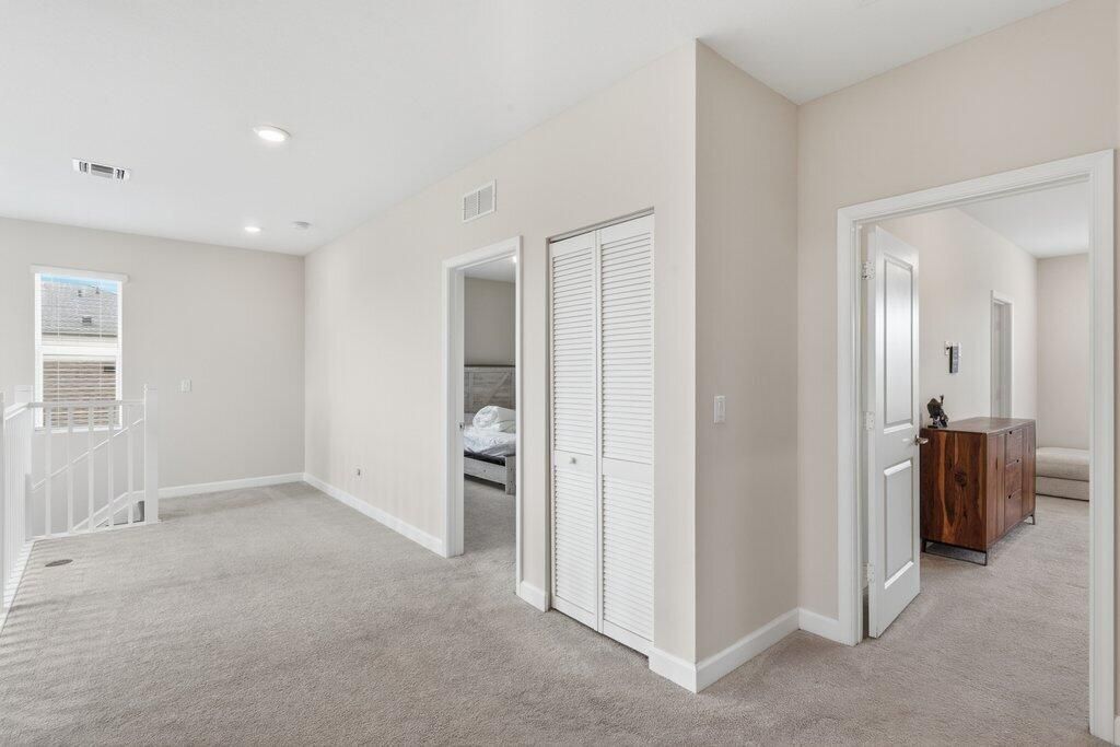 2nd floor landing