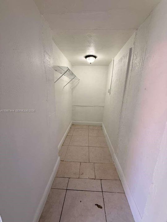 Recently Rented: $1,000 (1 beds, 1 baths, 1739 Square Feet)